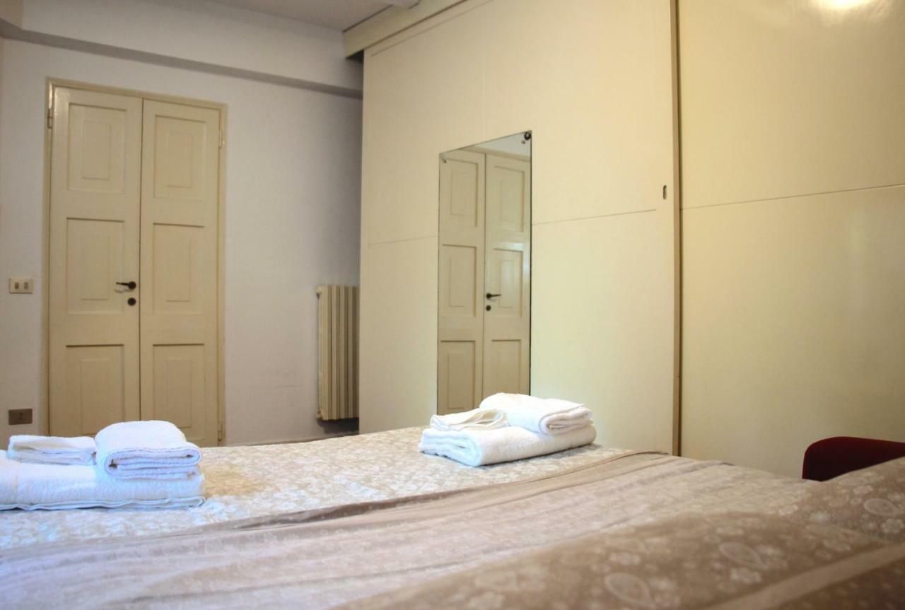 Basement Turati 3 -Consulates District Apartment มิลาน ภายนอก รูปภาพ